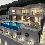 Krilo Hotel