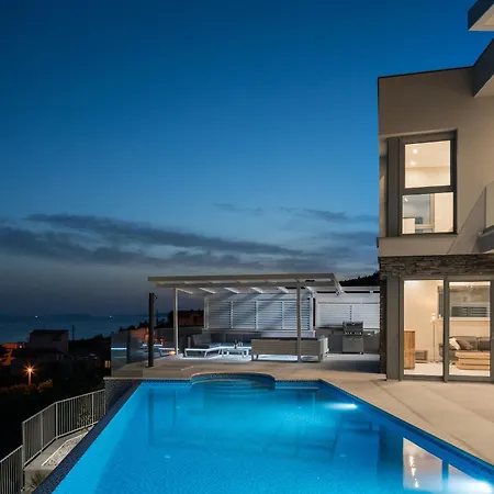 Krilo Hotel Jesenice (Split-Dalmatia)