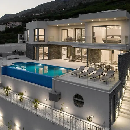 Krilo Hotel