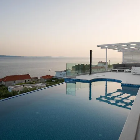 Krilo * Jesenice (Split-Dalmatia)