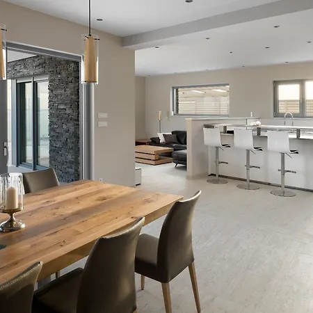 Krilo * Jesenice (Split-Dalmatia)