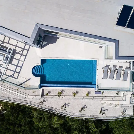 Hotell Krilo Jesenice (Split-Dalmatia)